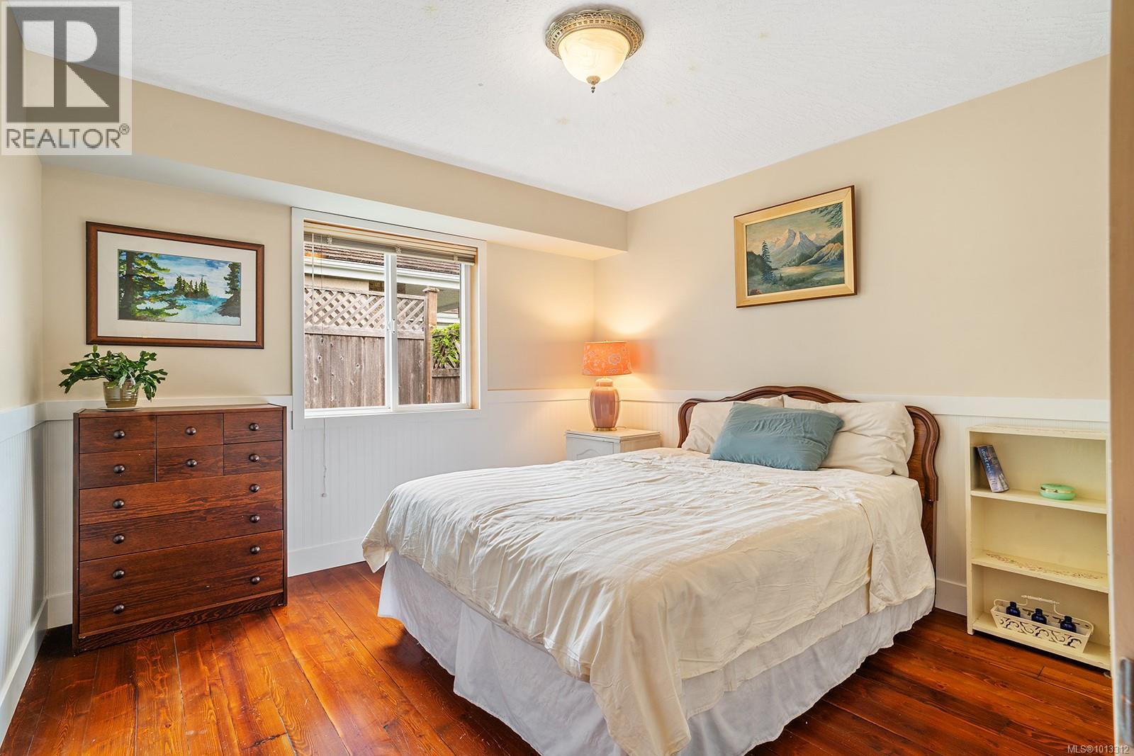 1064 Miraloma Dr, Qualicum Beach