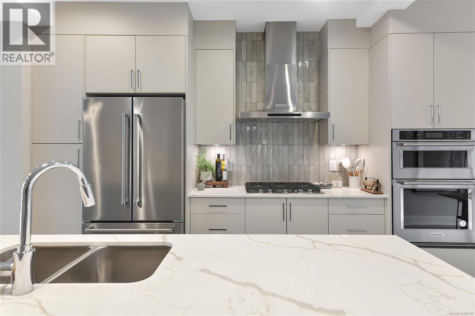 104 2950 Constellation Ave, Langford