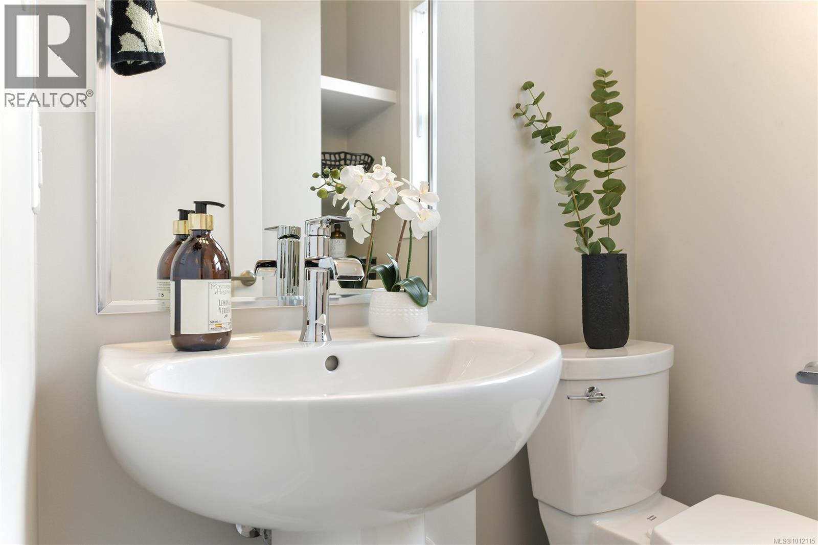 104 2950 Constellation Ave, Langford