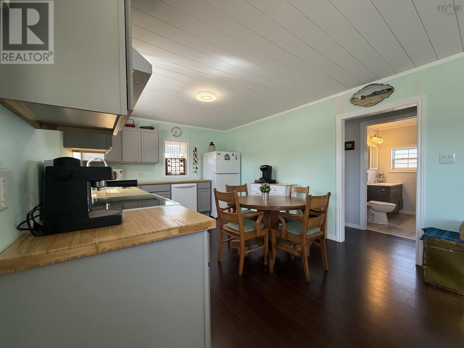 Property 23 of 49 of 3524 Eastern Avenue