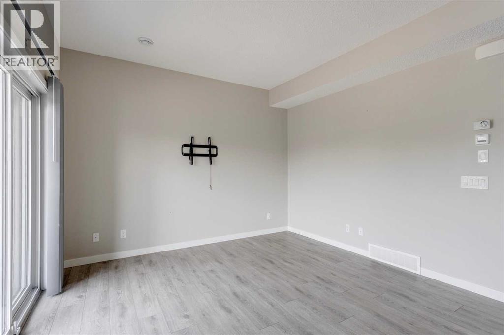 250 Fireside View, Cochrane