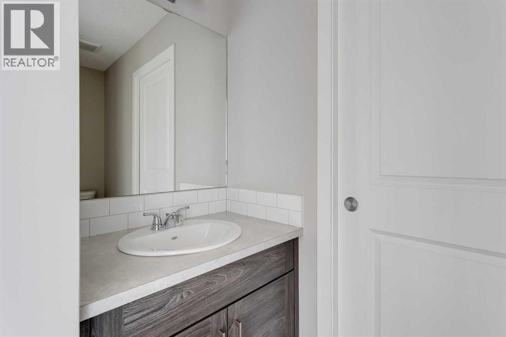 250 Fireside View, Cochrane