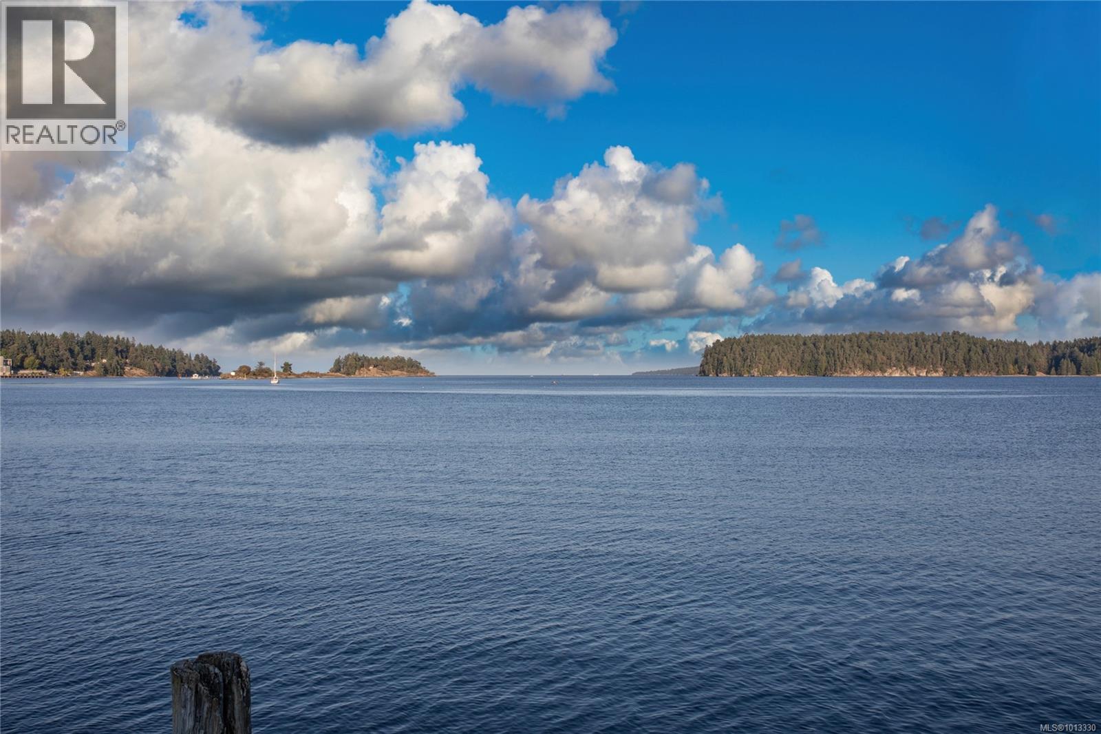 308 2815 Departure Bay Rd, Nanaimo