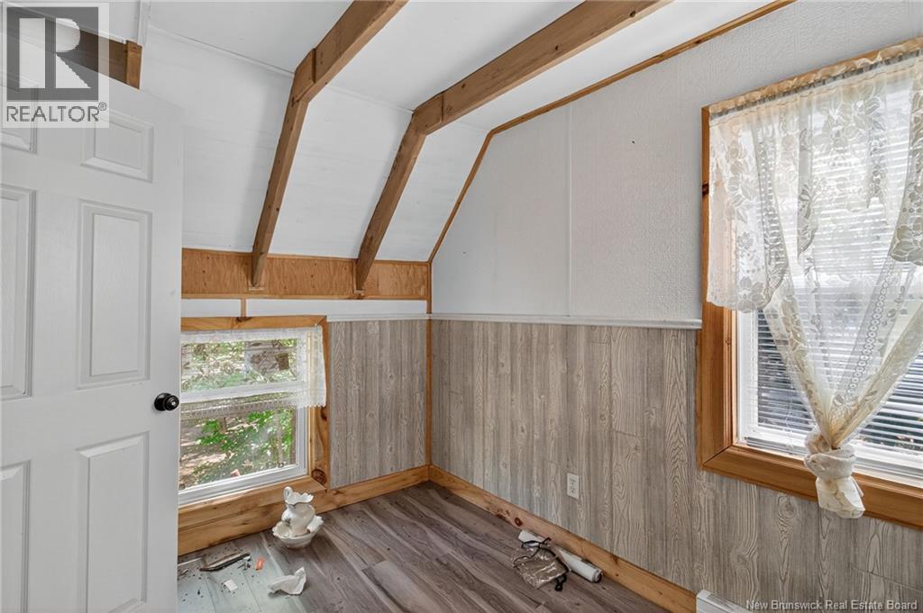 255 Niagara Road - 29