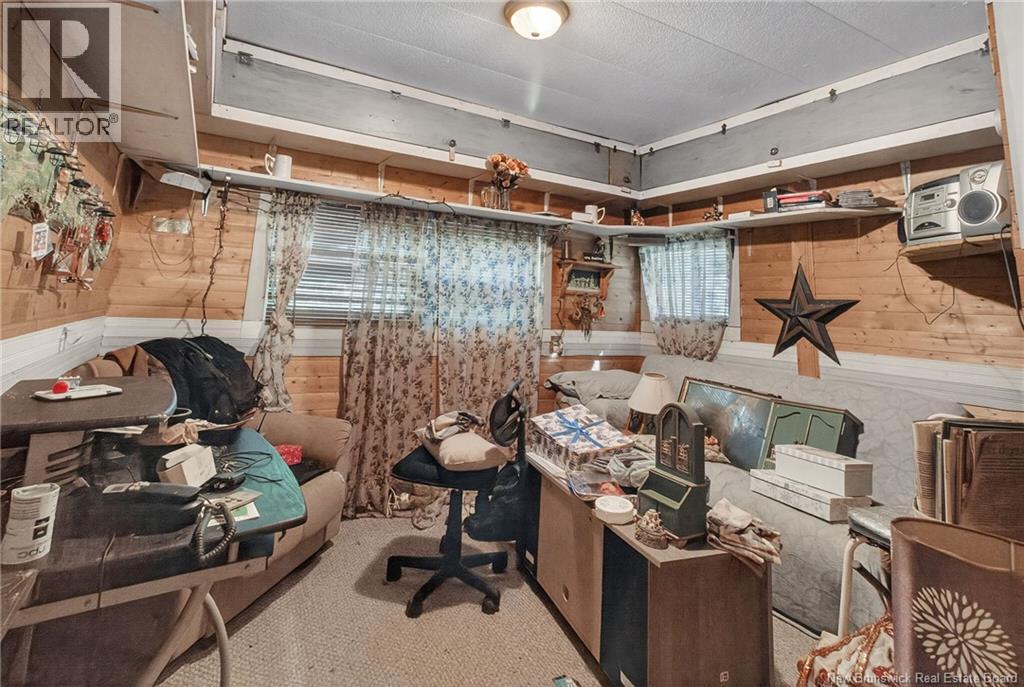 255 Niagara Road - 35