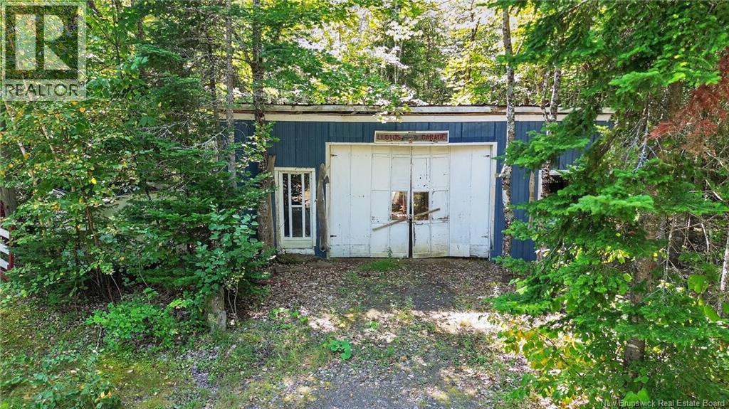 255 Niagara Road - 49