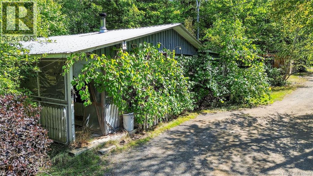 255 Niagara Road - 9