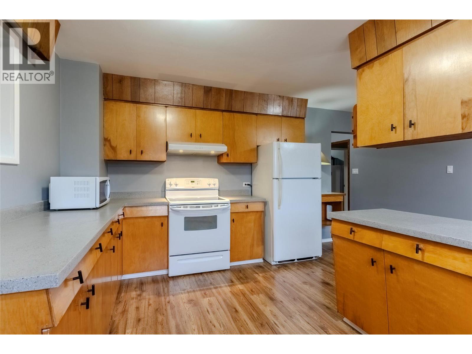 702 Brink Street, Ashcroft