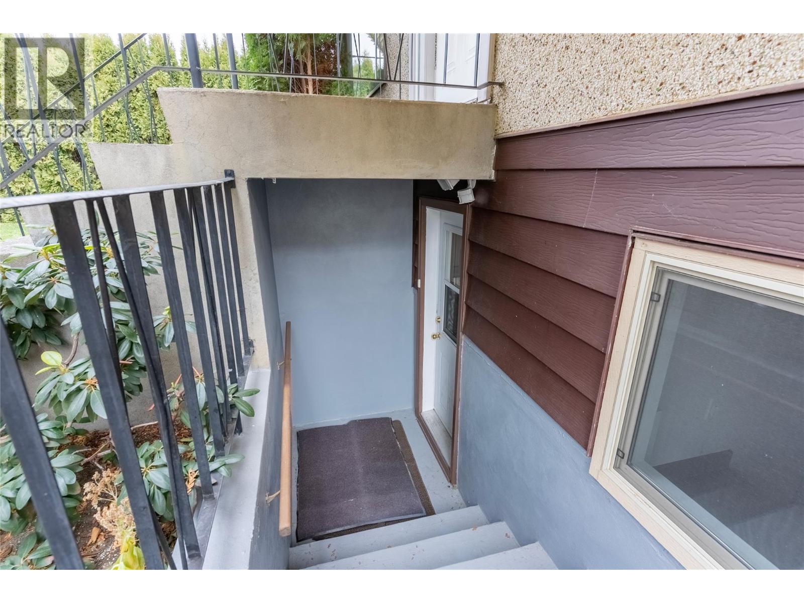 702 Brink Street, Ashcroft