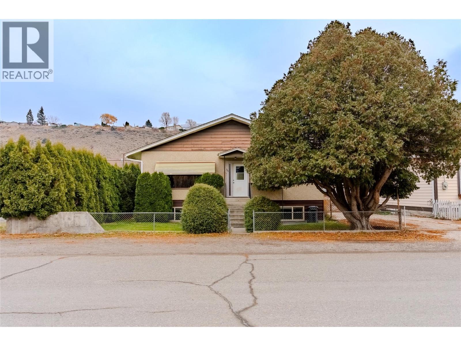 702 Brink Street, Ashcroft