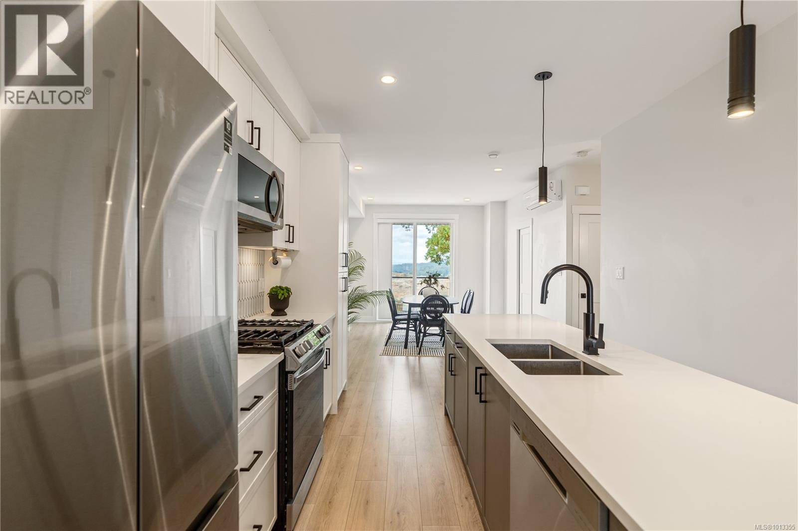  1161 Moonstone Loop, Langford