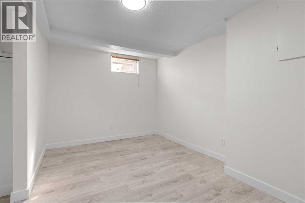 Single Family House Bungalow for Sale in   Avenue SE Penbrooke Meadows Calgary 