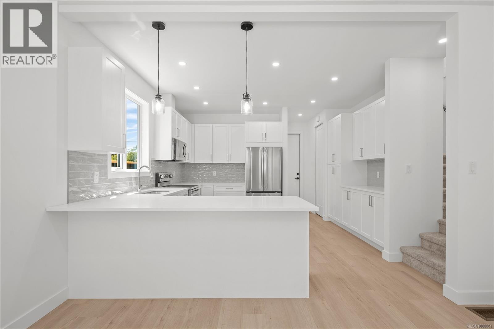 B 568 Kay Street, Saanich