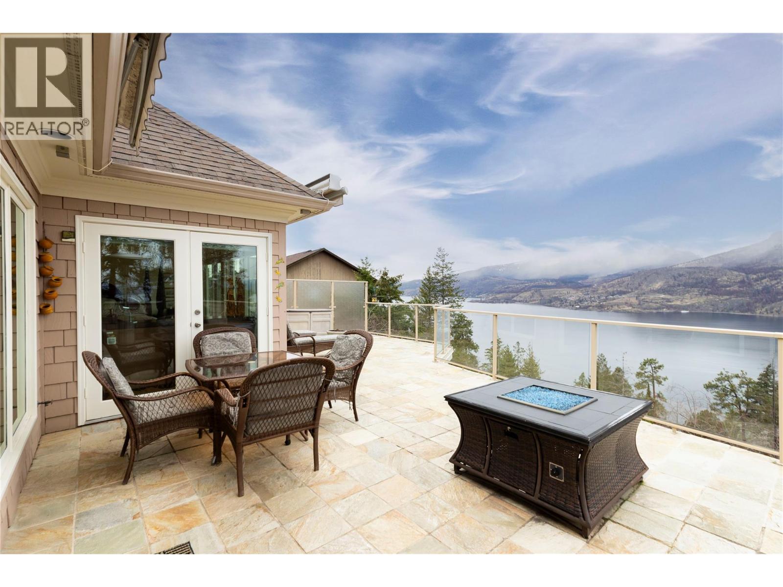  1116 Lynn Court, Kelowna