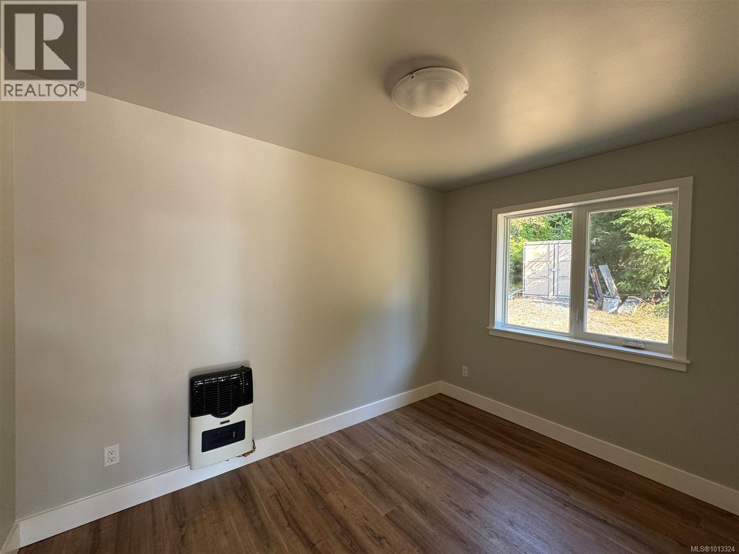 #SL94 313 Evergreen Lane - 18
