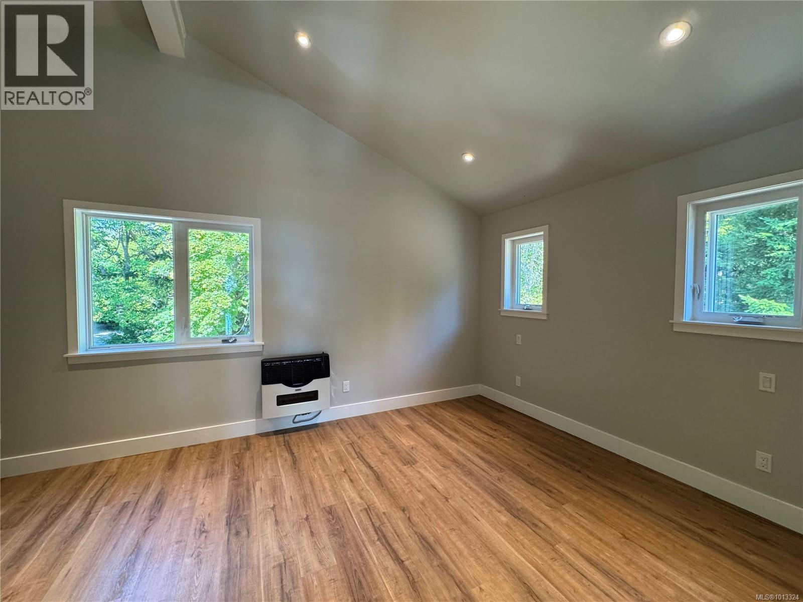 SL94 313 Evergreen Lane, Sidney Island