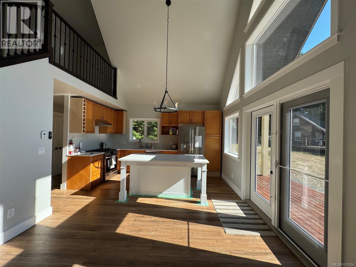 SL94 313 Evergreen Lane, Sidney Island