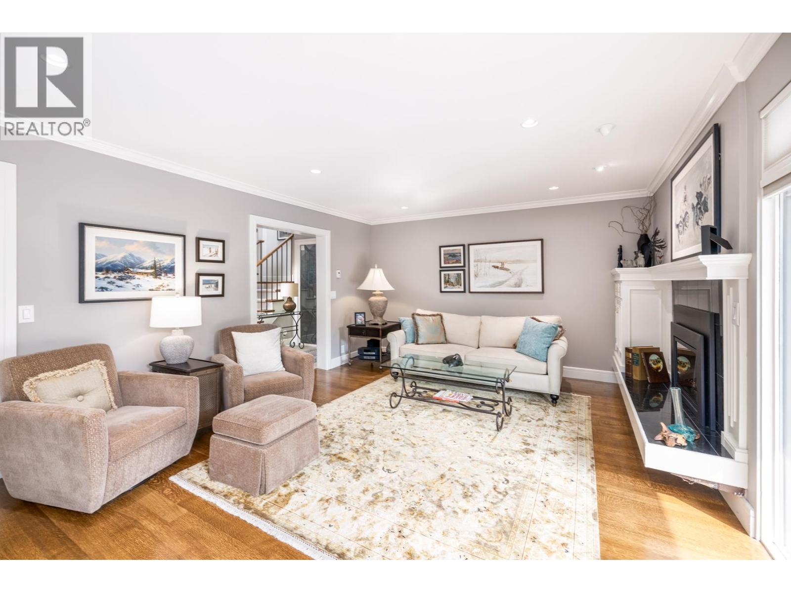 4423 PATTERDALE DRIVE, North Vancouver