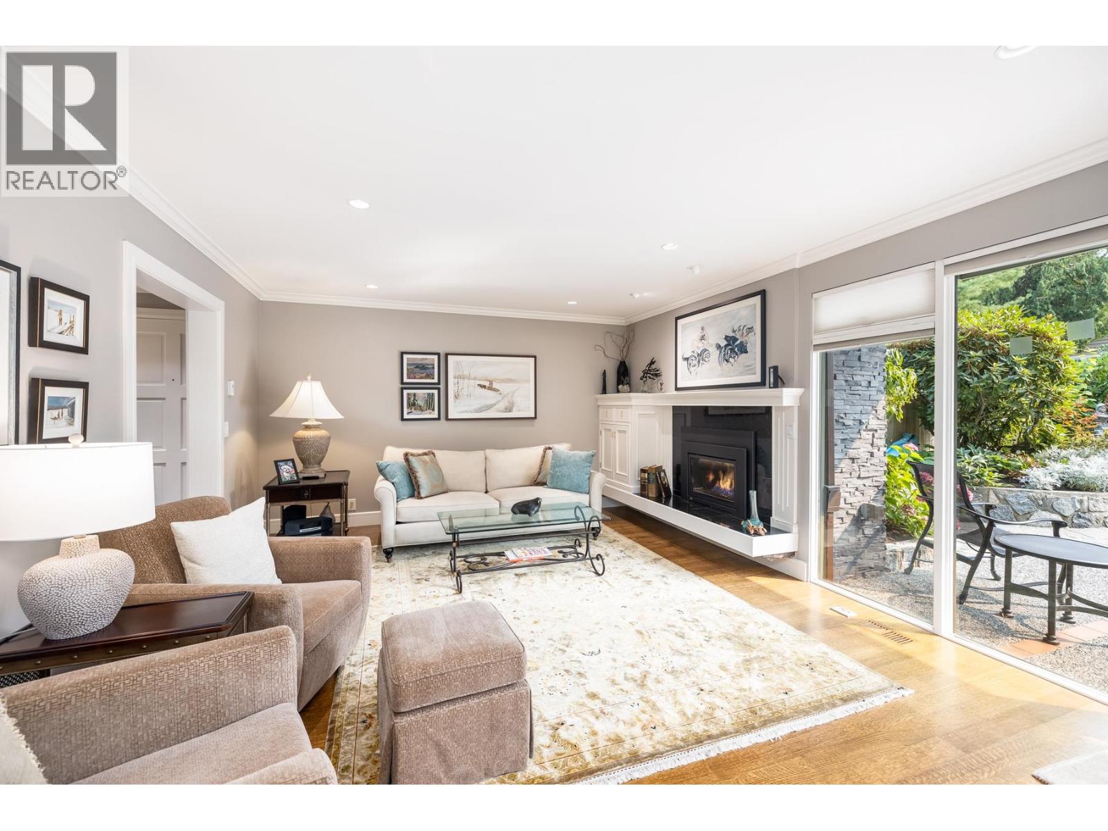 4423 PATTERDALE DRIVE, North Vancouver