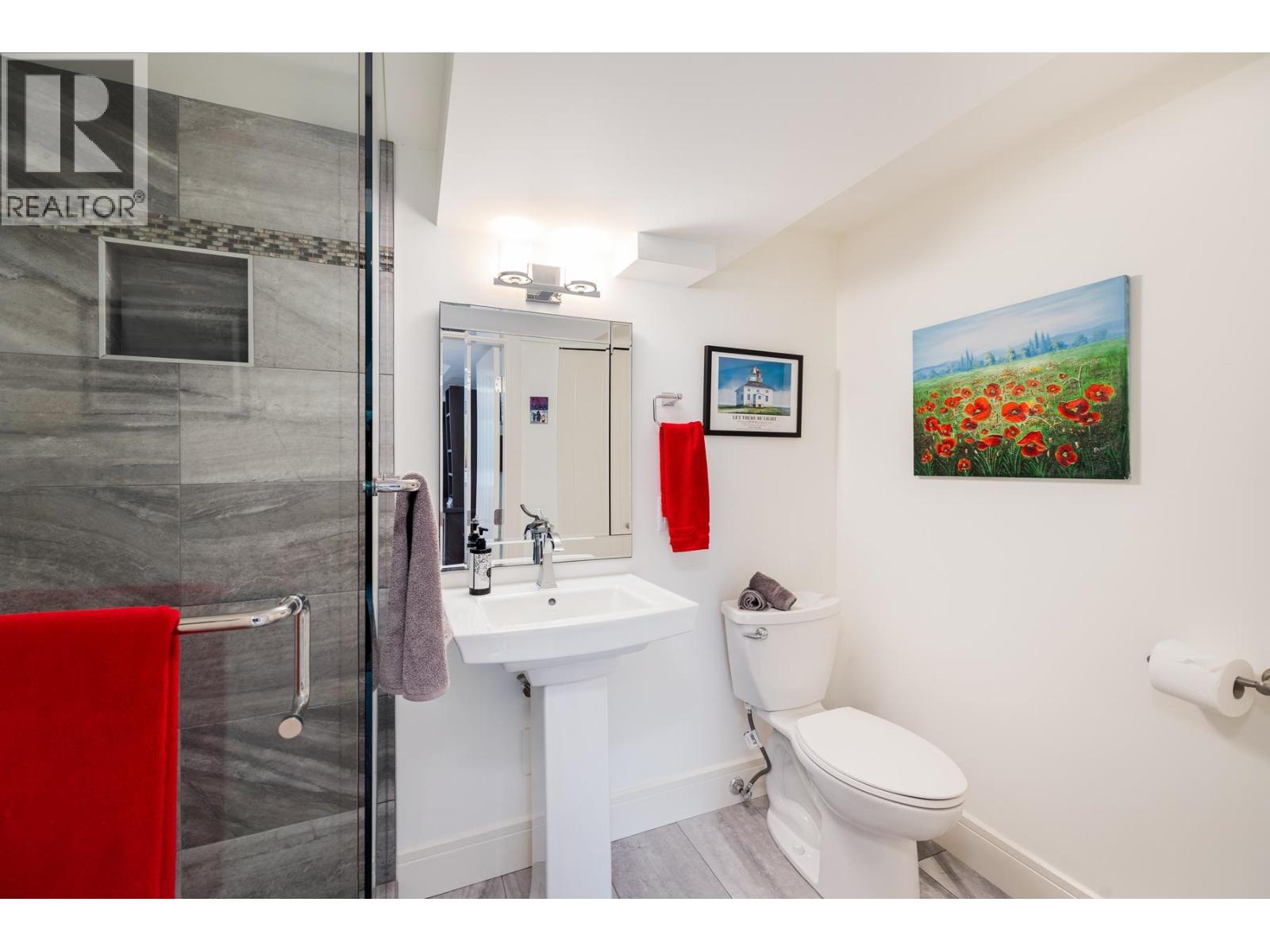 4423 PATTERDALE DRIVE, North Vancouver