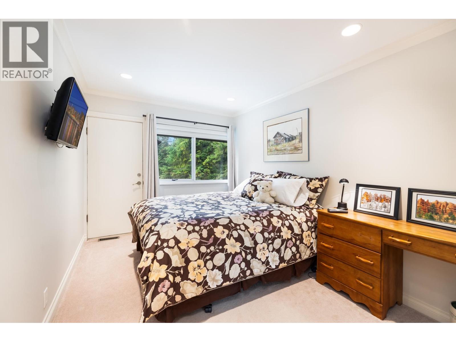 4423 PATTERDALE DRIVE, North Vancouver
