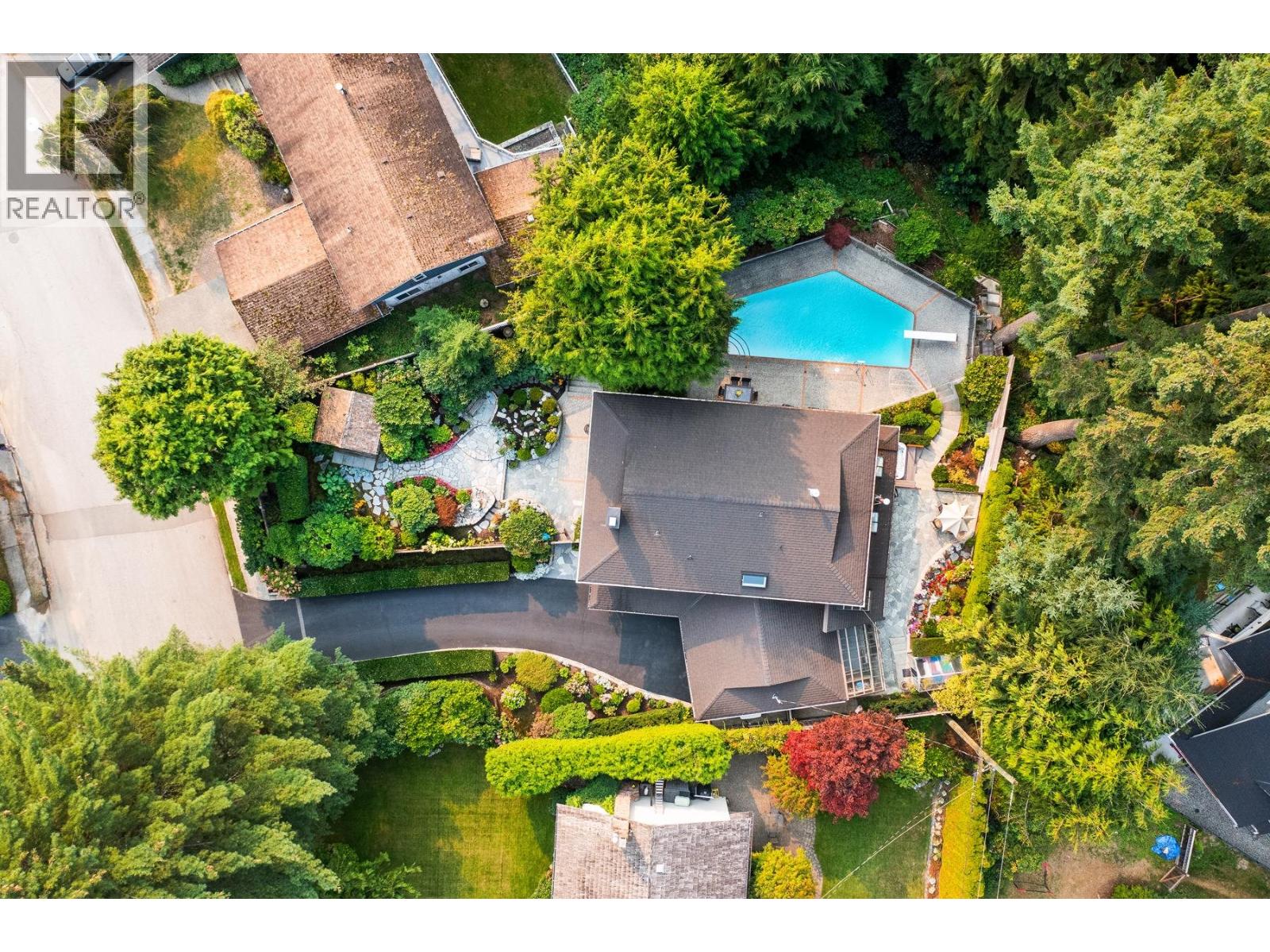 4423 PATTERDALE DRIVE, North Vancouver