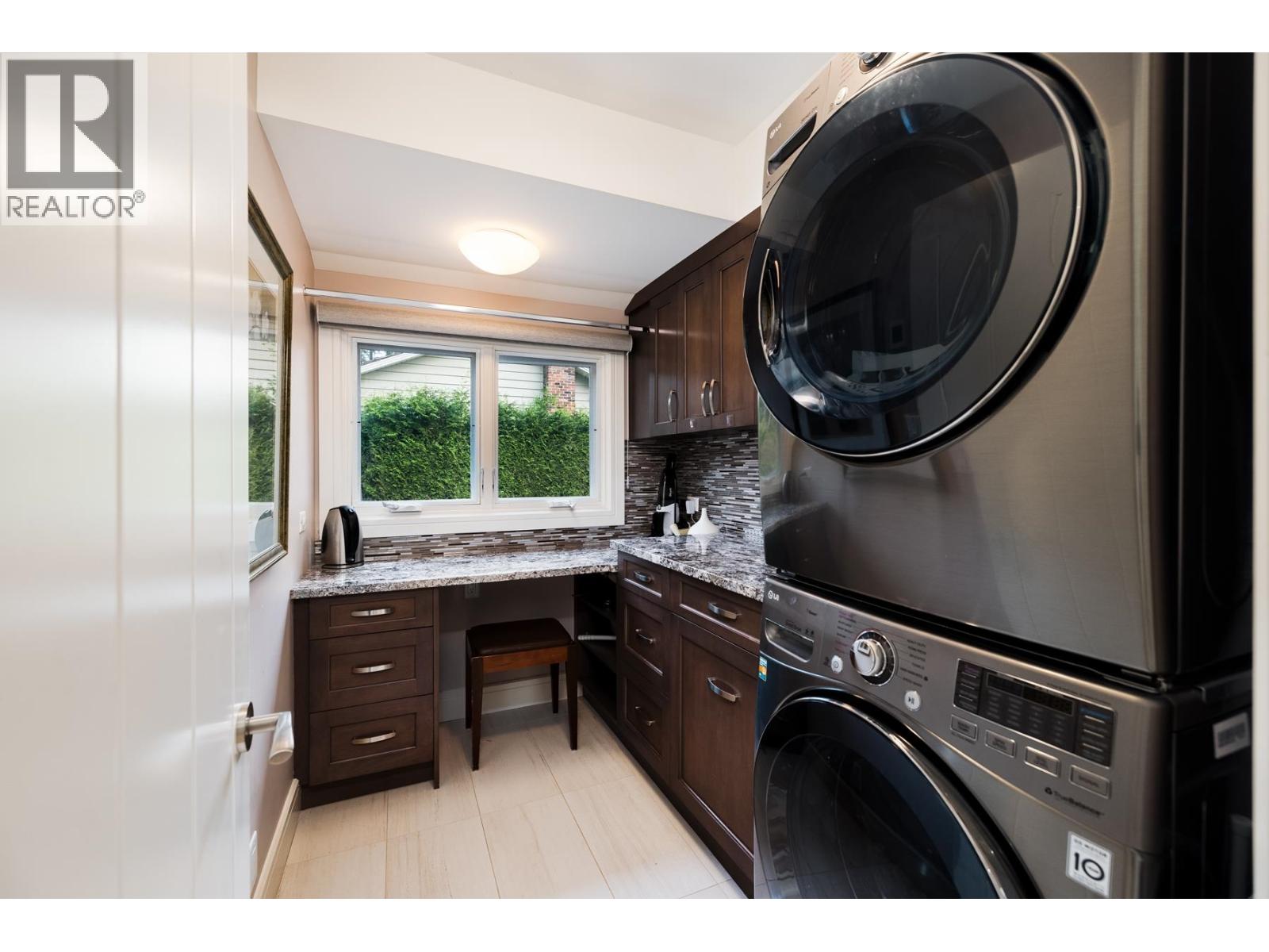4423 PATTERDALE DRIVE, North Vancouver