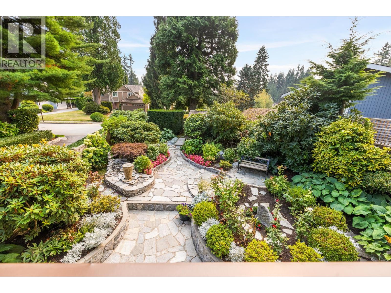 4423 PATTERDALE DRIVE, North Vancouver