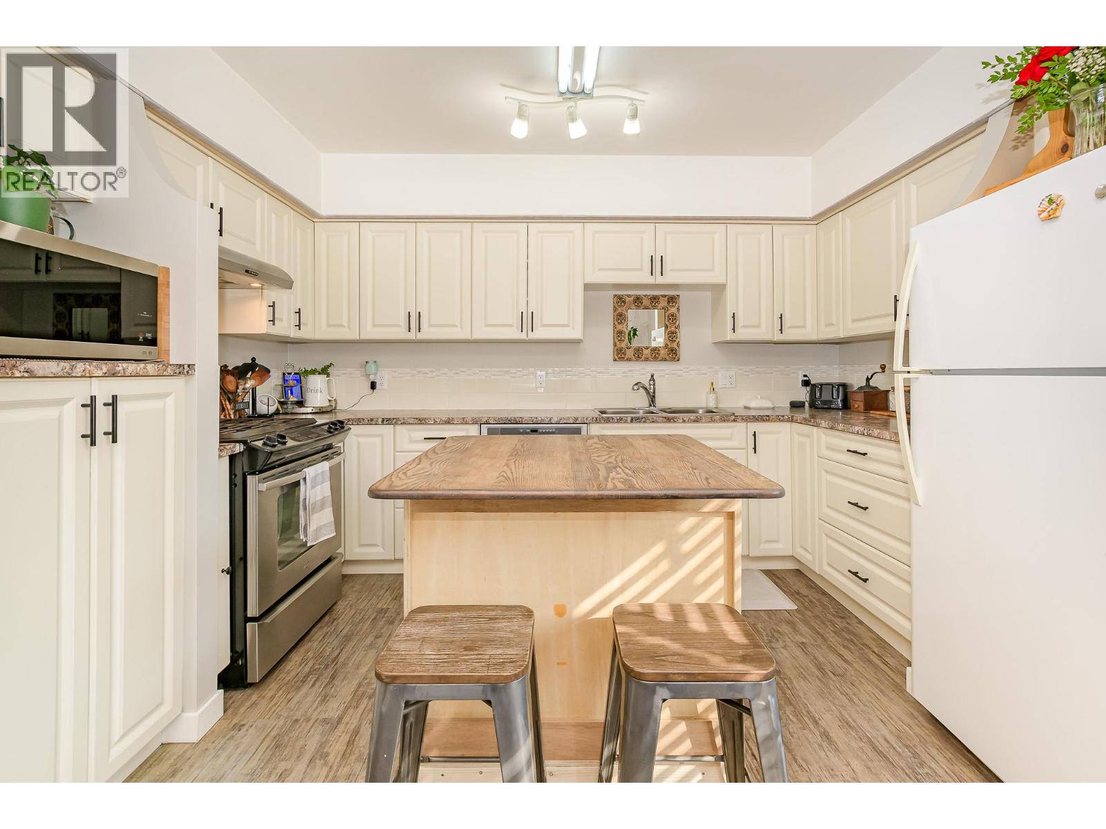 715 Hubert Avenue, Enderby