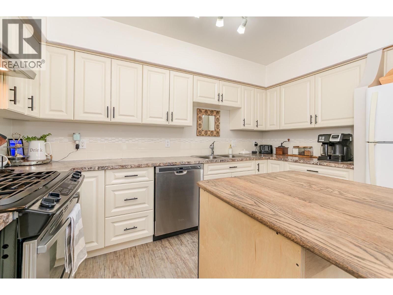 715 Hubert Avenue, Enderby