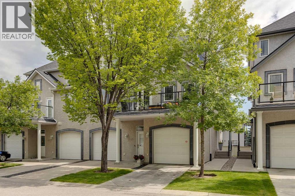 Single Family House for Sale in  Simcoe Place SW Signal Hill Calgary 