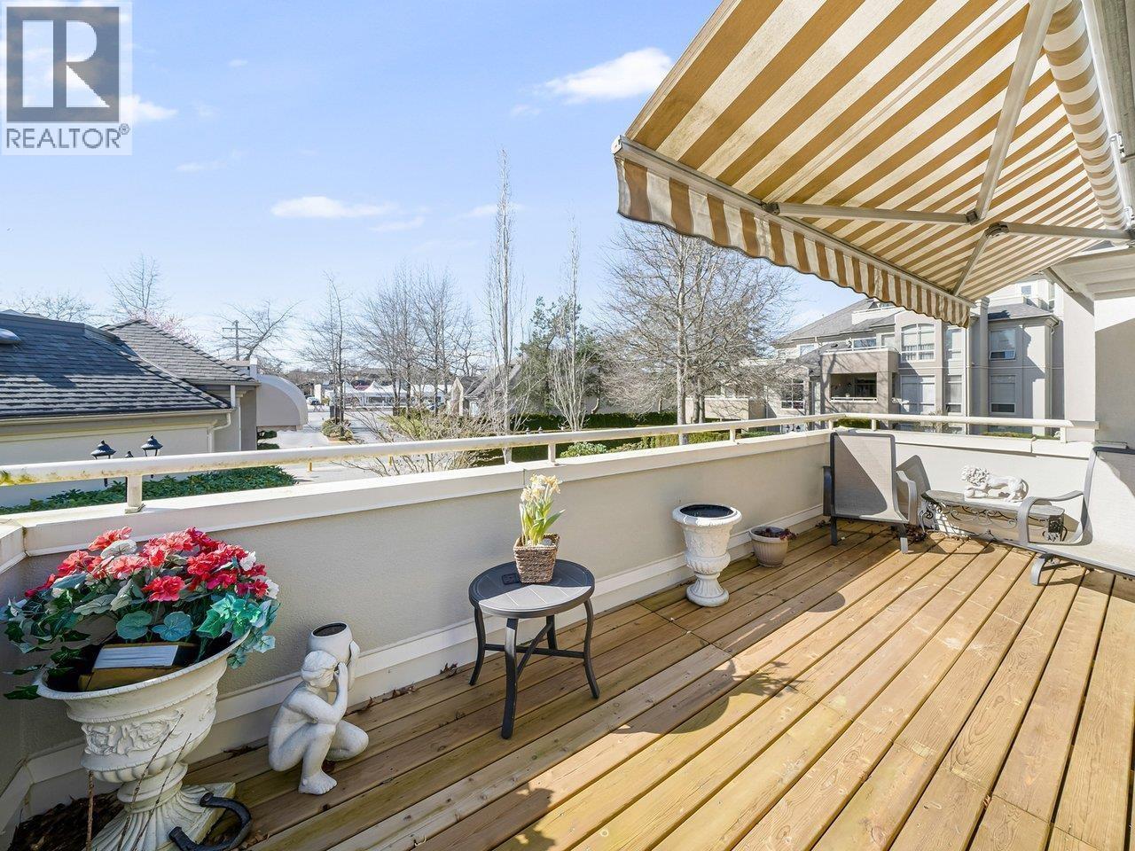 #211N-1100 56 Street, Delta