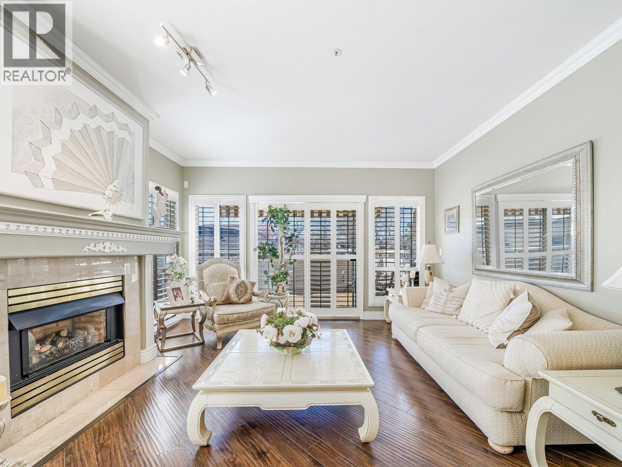 #211N-1100 56 Street, Delta