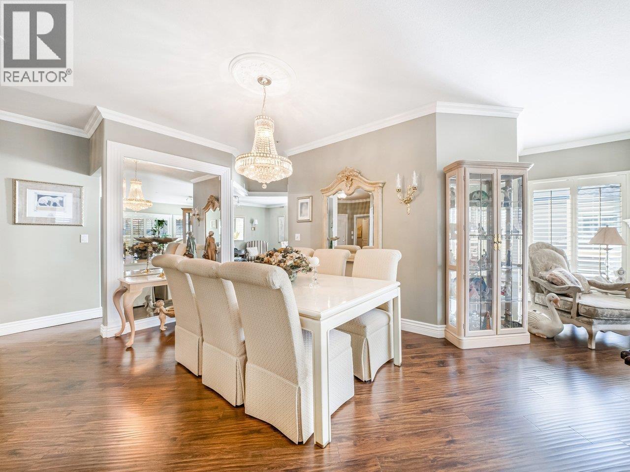 #211N-1100 56 Street, Delta