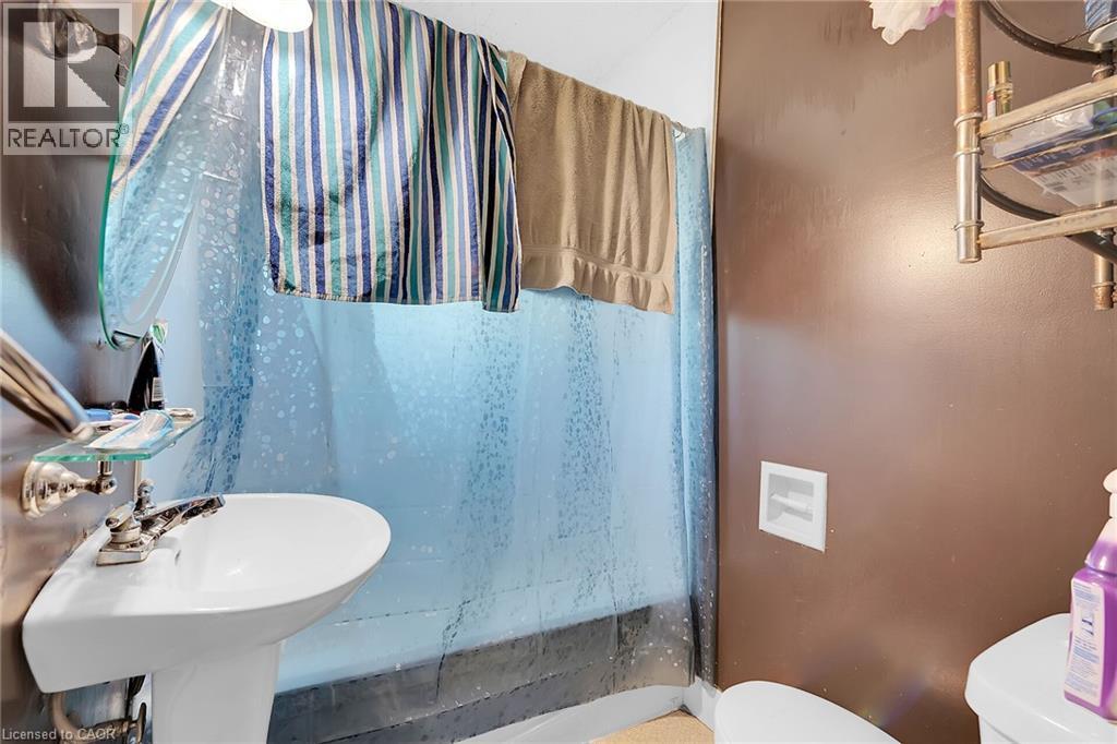 526 STEELE STREET - 23