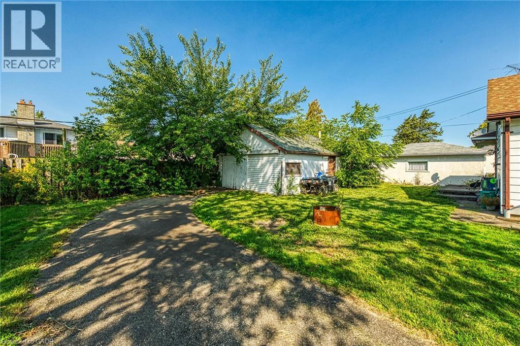 526 STEELE STREET - 27