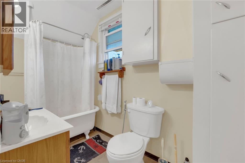 526 STEELE STREET - 8