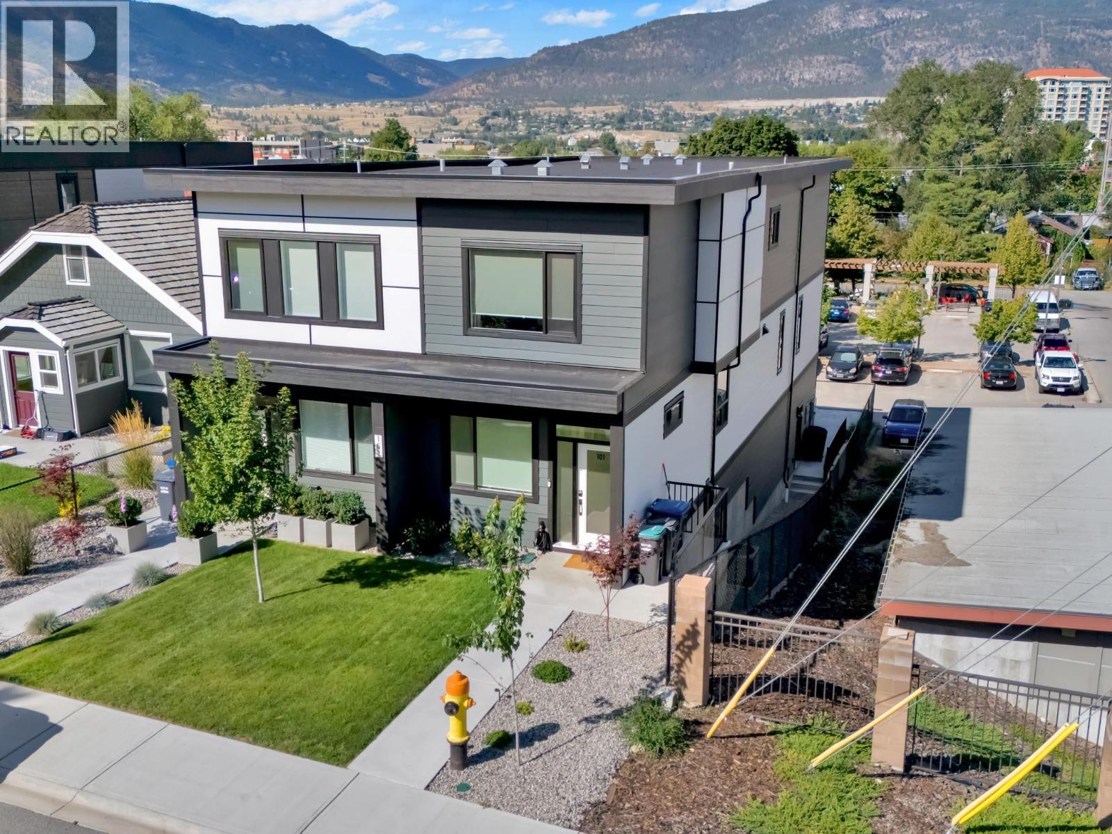 101 151 ABBOTT Street, Penticton