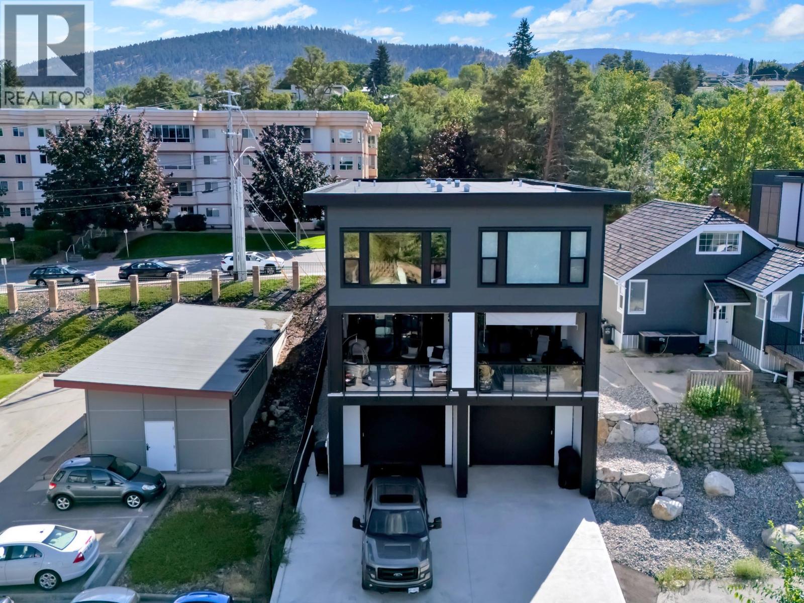 101 151 ABBOTT Street, Penticton