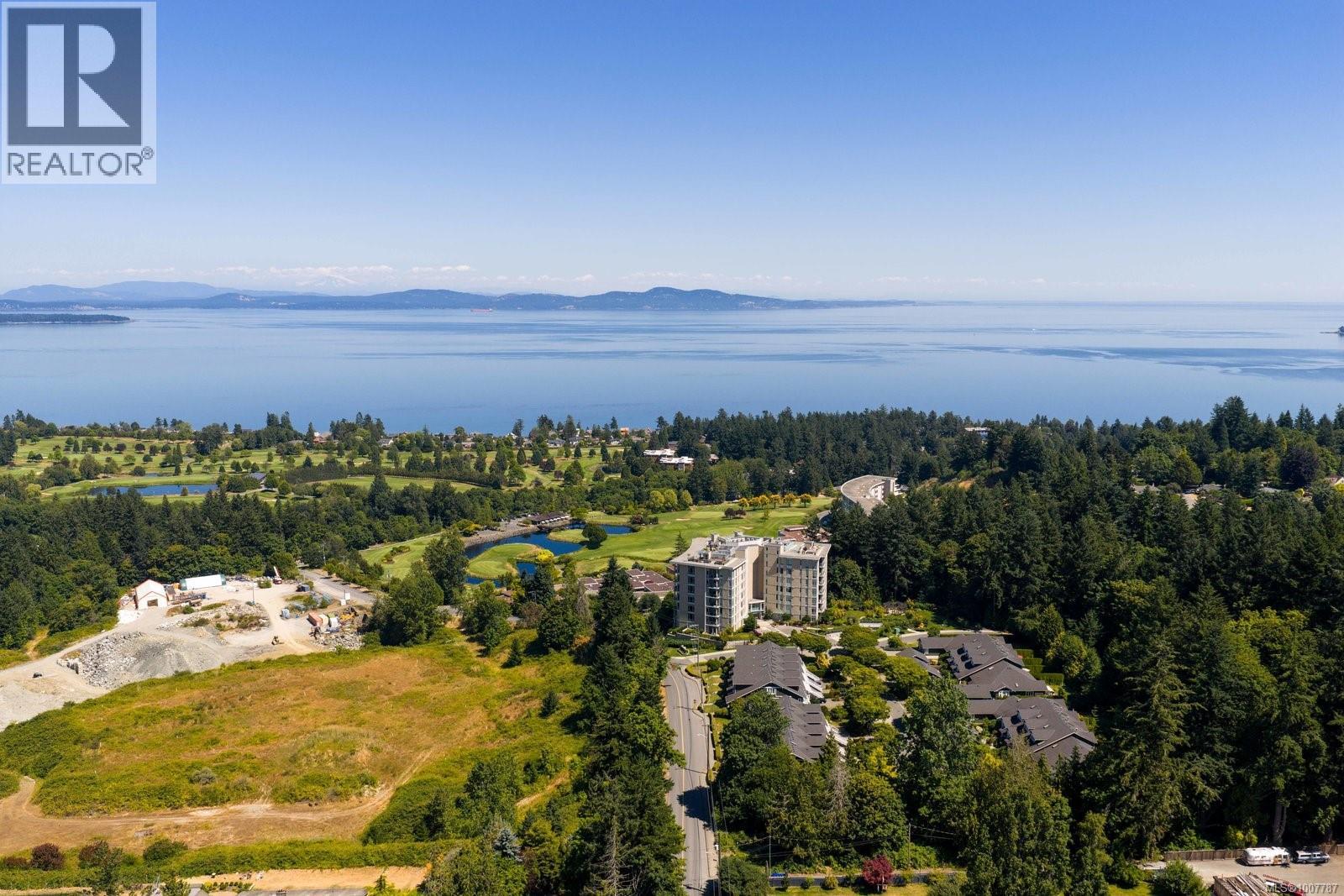 602 5388 Hill Rise Terrace, Saanich