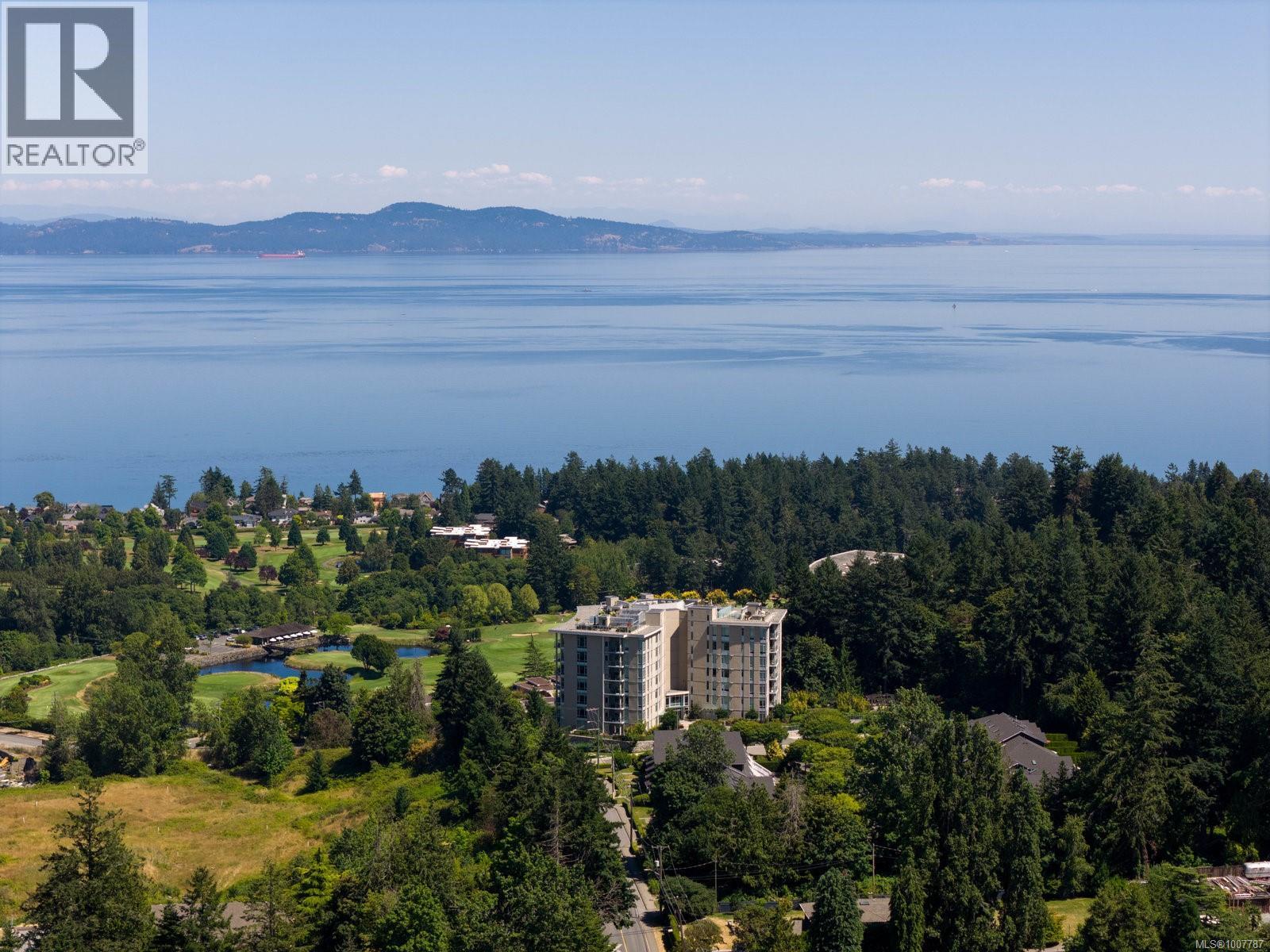602 5388 Hill Rise Terrace, Saanich