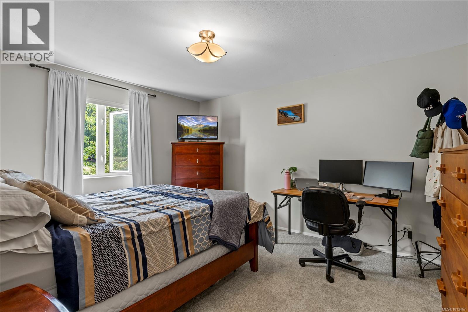 204 4971 Songbird Pl, Nanaimo