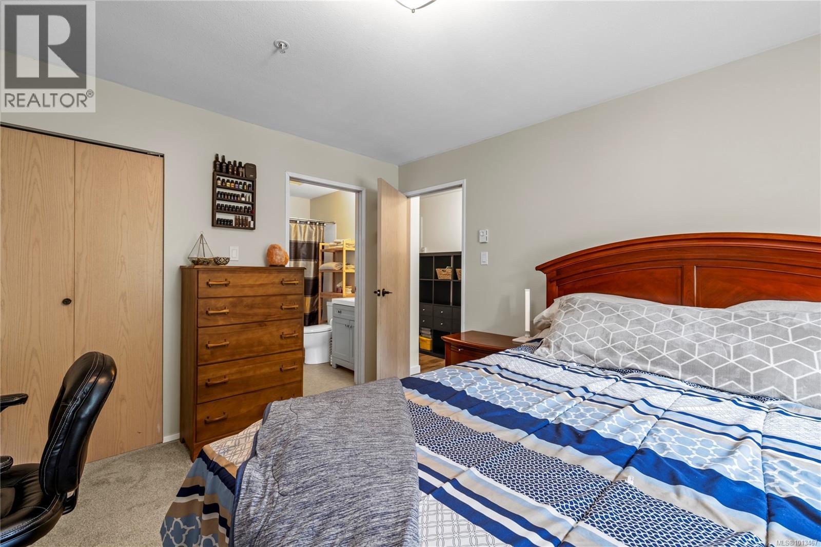 204 4971 Songbird Pl, Nanaimo