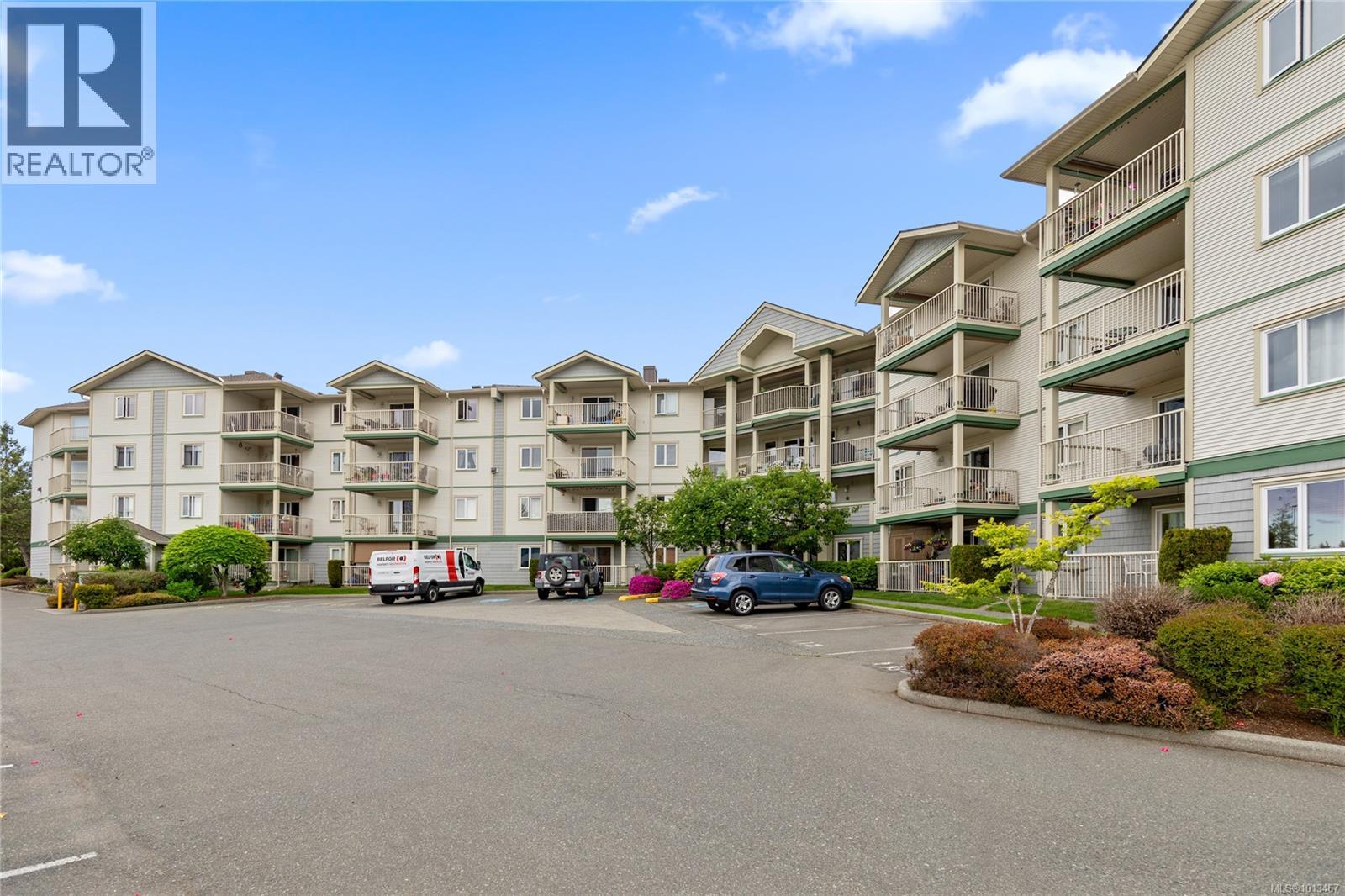 204 4971 Songbird Pl, Nanaimo