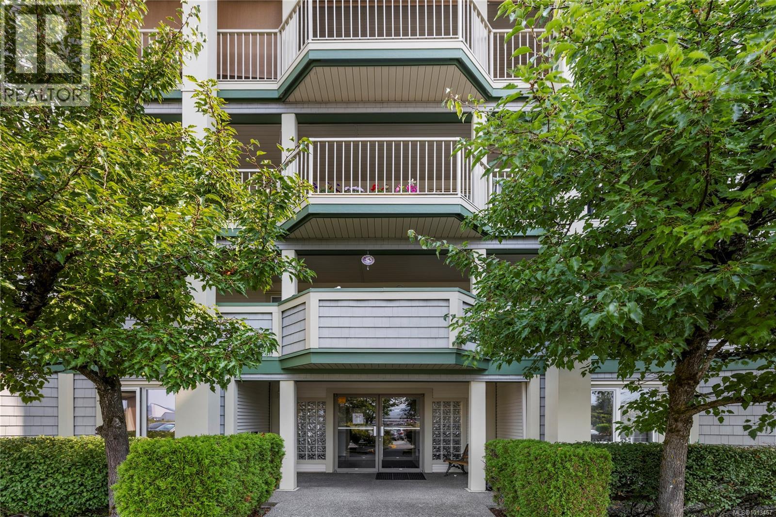 204 4971 Songbird Pl, Nanaimo