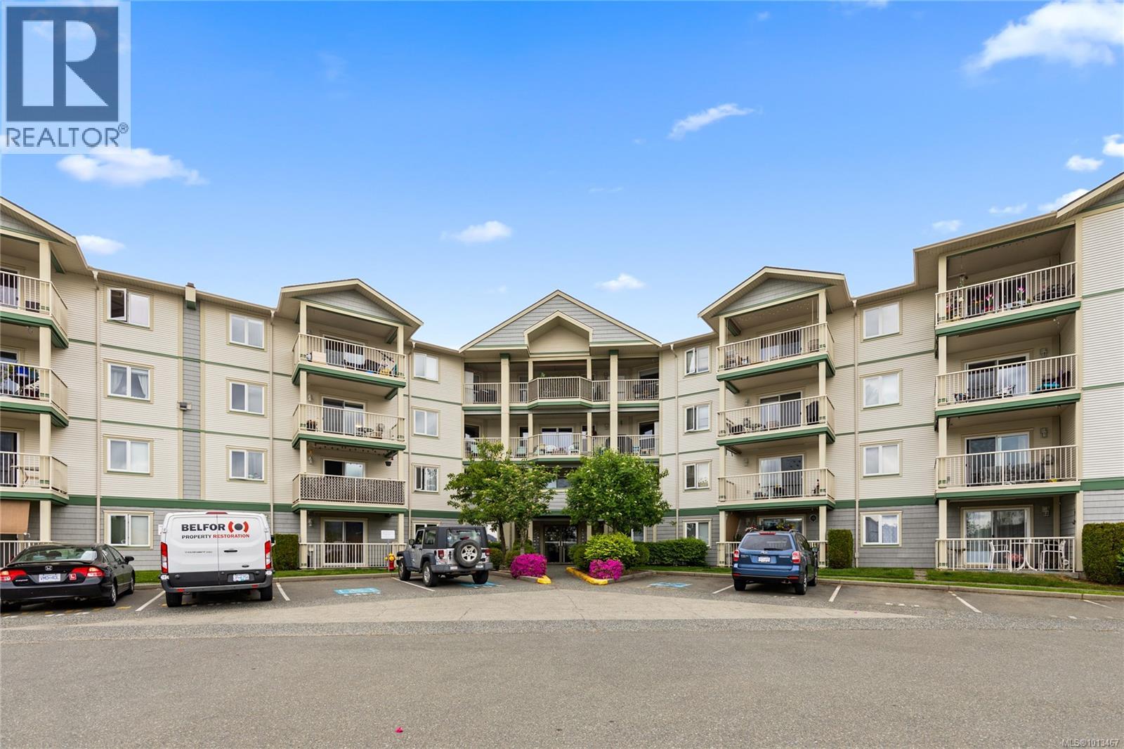 204 4971 Songbird Pl, Nanaimo