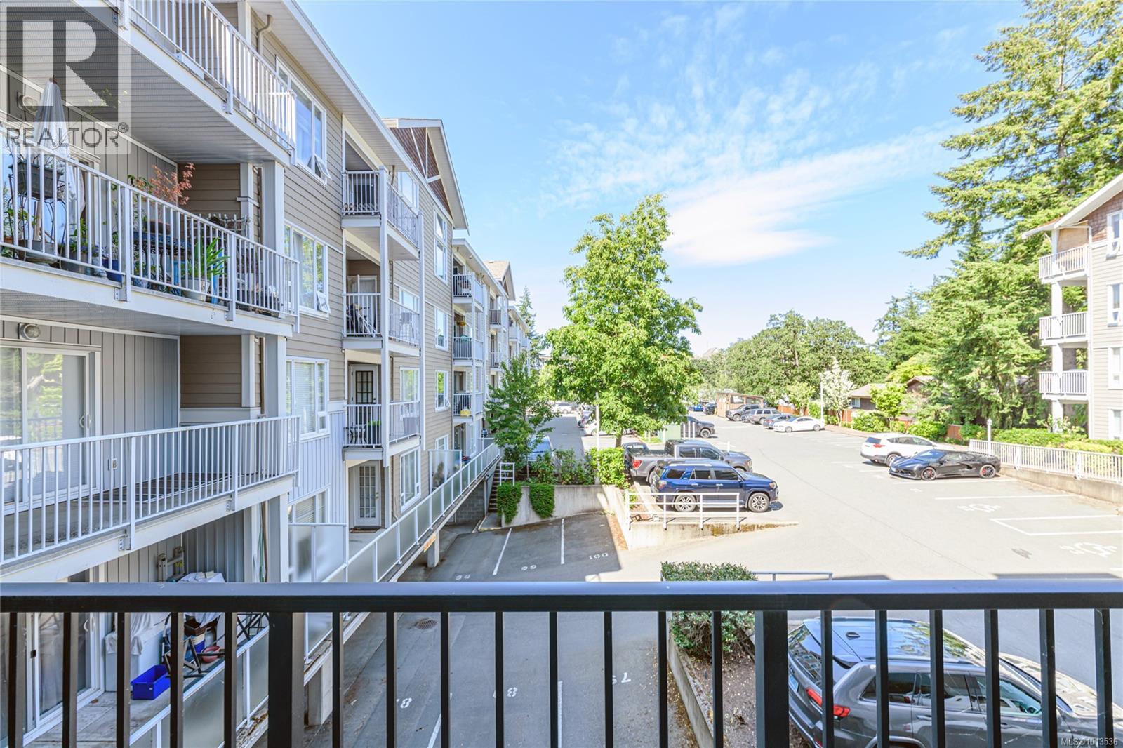 202 2843 JACKLIN Road, Langford