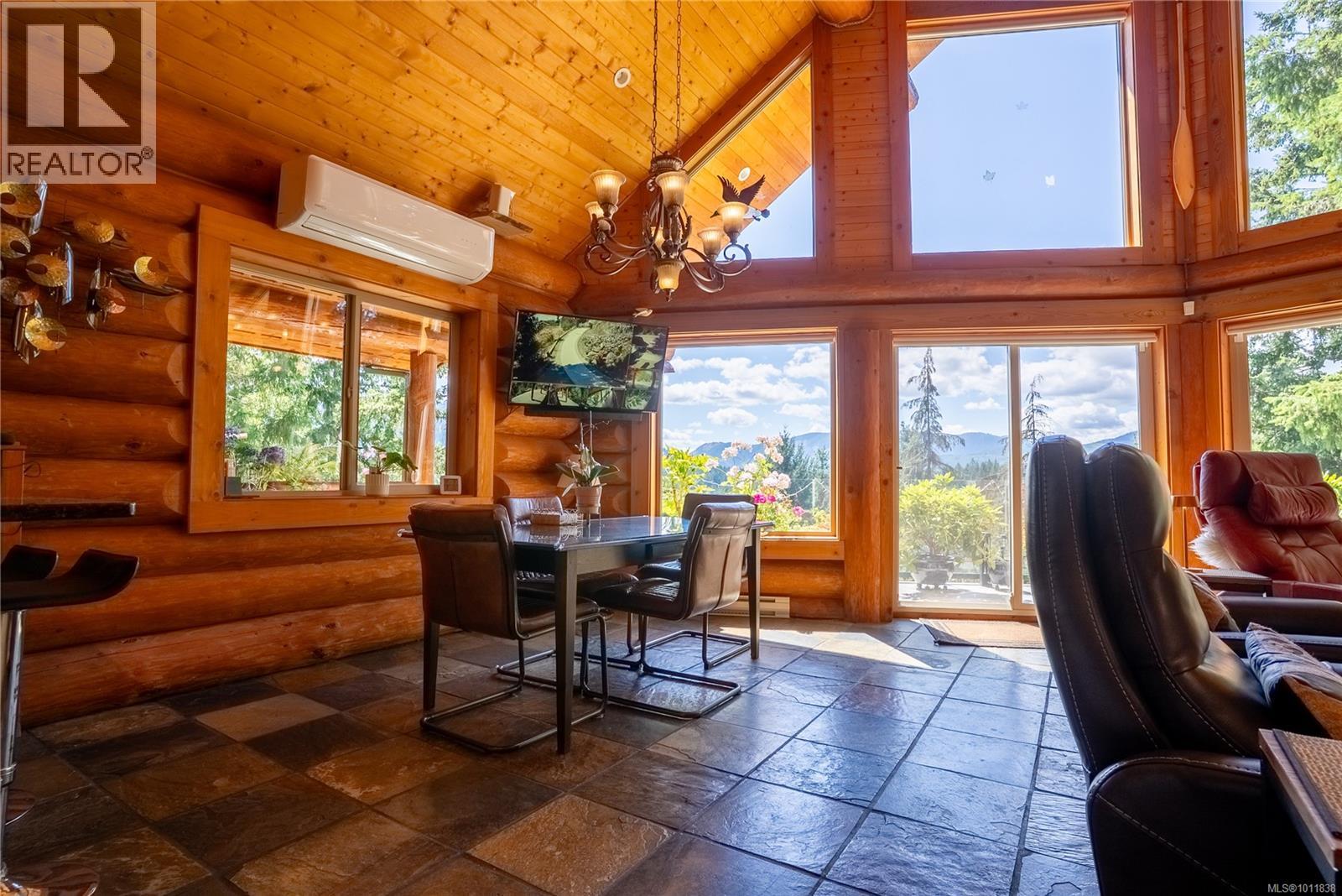 9215 Kestrel Dr, Lake Cowichan