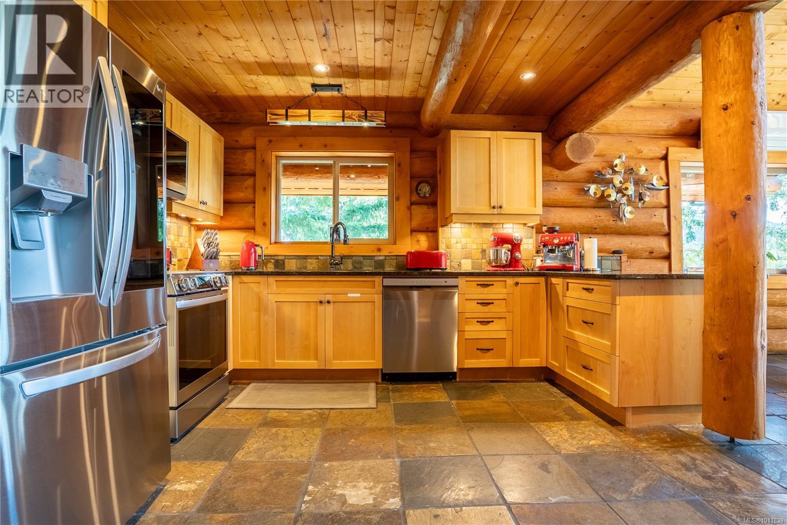 9215 Kestrel Dr, Lake Cowichan
