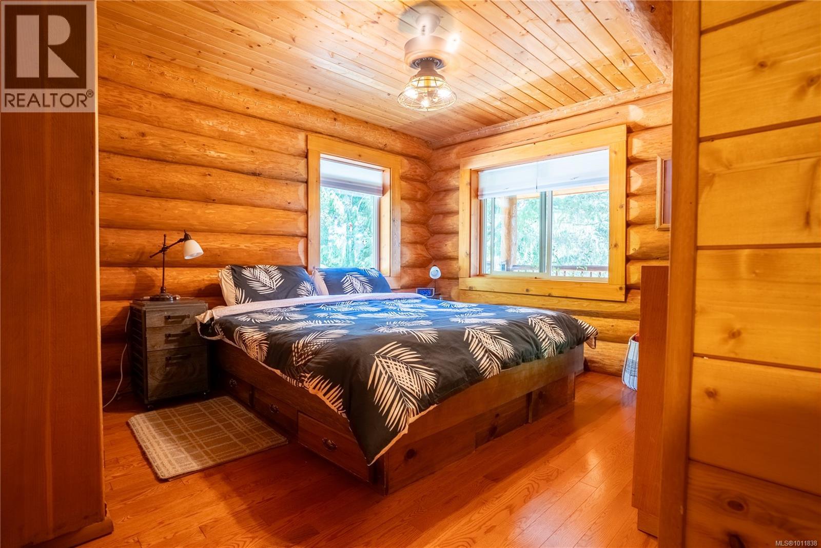 9215 Kestrel Dr, Lake Cowichan